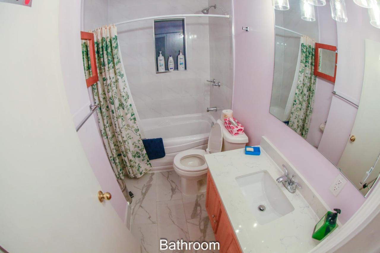 Comfort Home Toronto Bagian luar foto