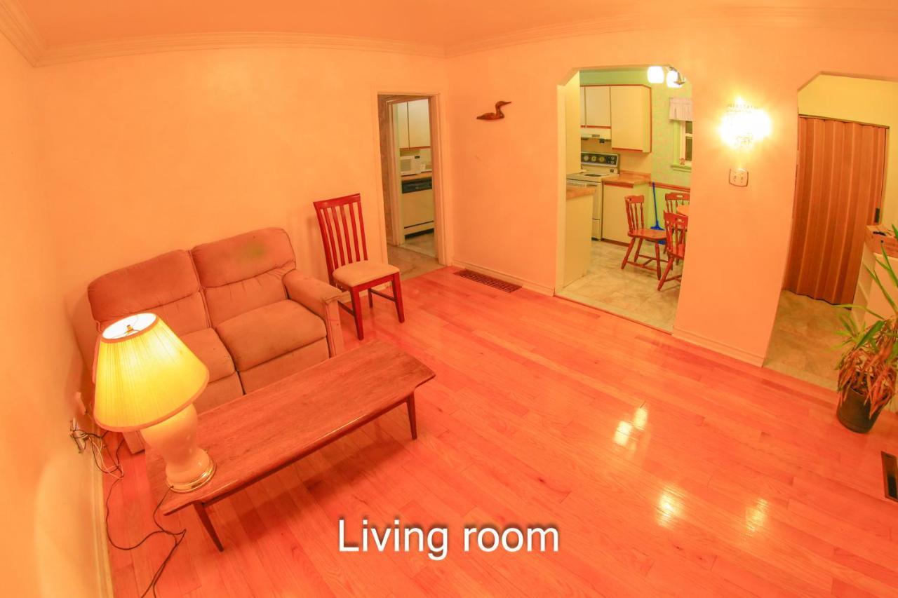 Comfort Home Toronto Bagian luar foto