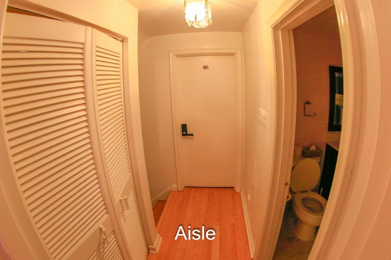 Comfort Home Toronto Bagian luar foto